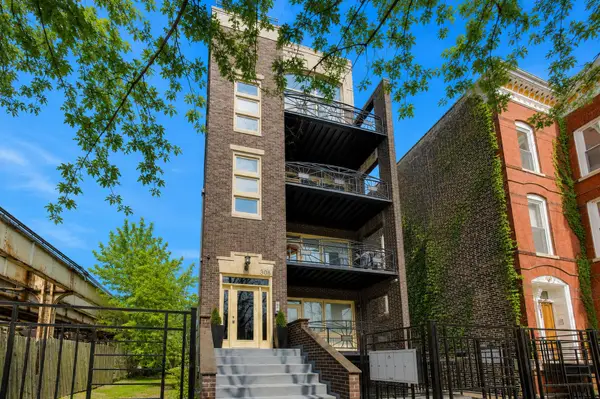 308 W Evergreen Avenue #2, Chicago, IL 60610