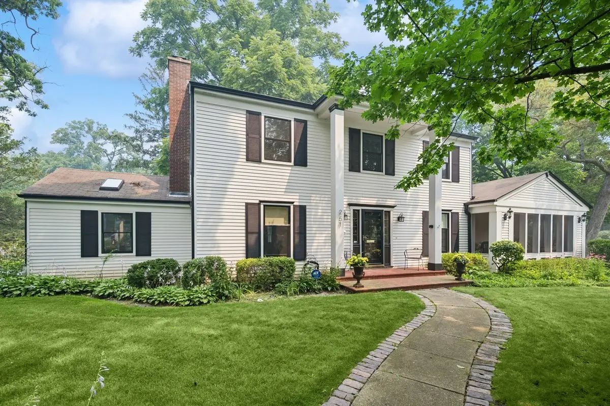 251 Central Avenue, Highland Park, IL 60035 - #1