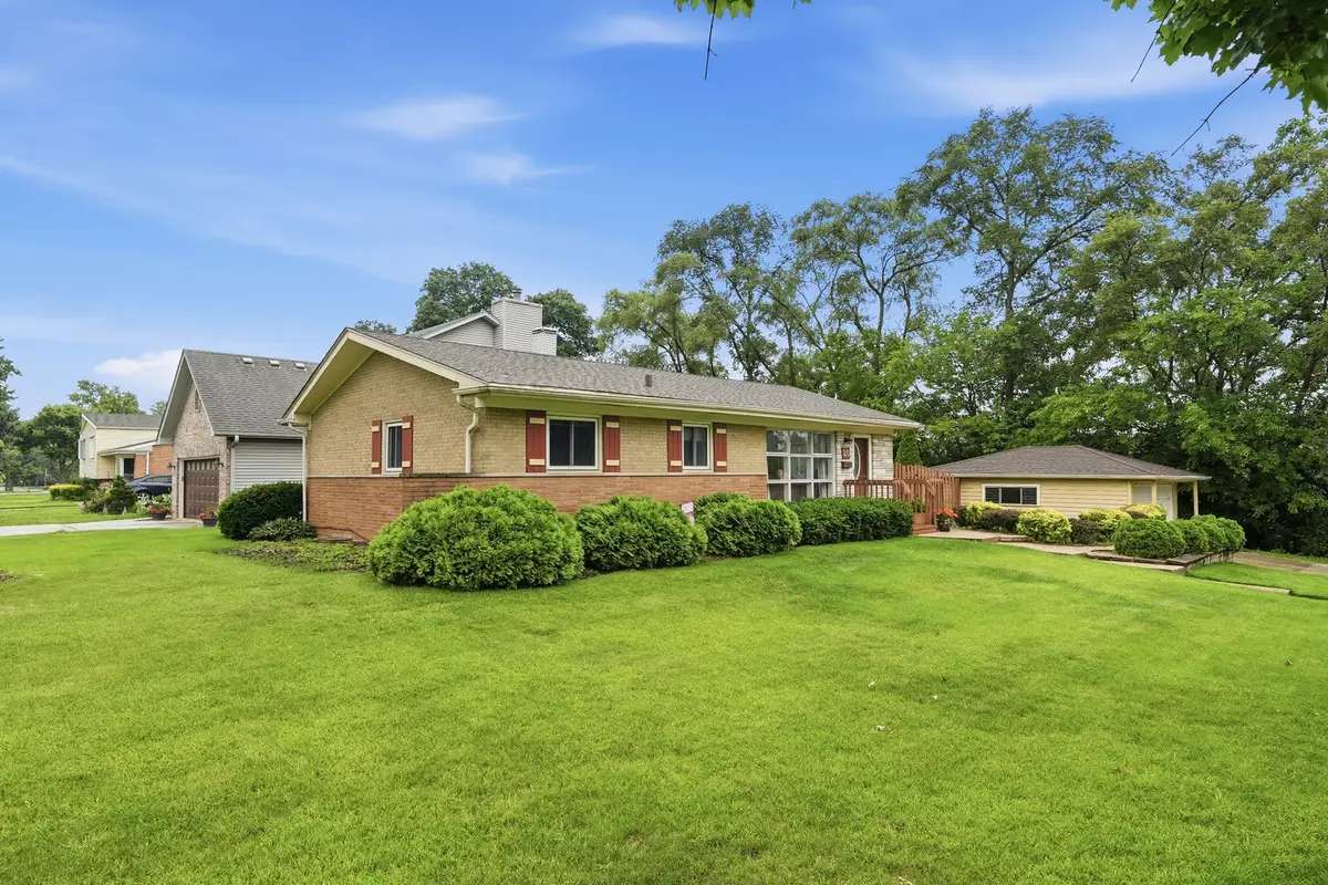 25 E Wilson Avenue, Lombard, IL 60148 - #1