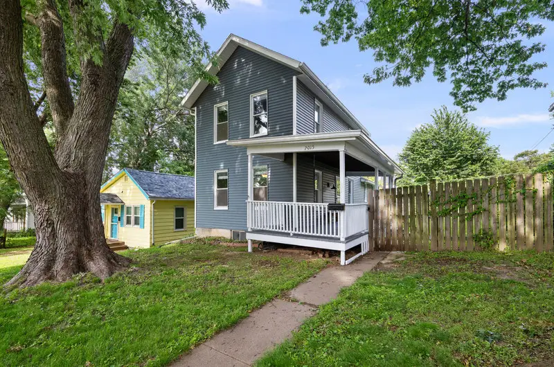 2015 Leclaire Street, Davenport, IA 52803 - #1