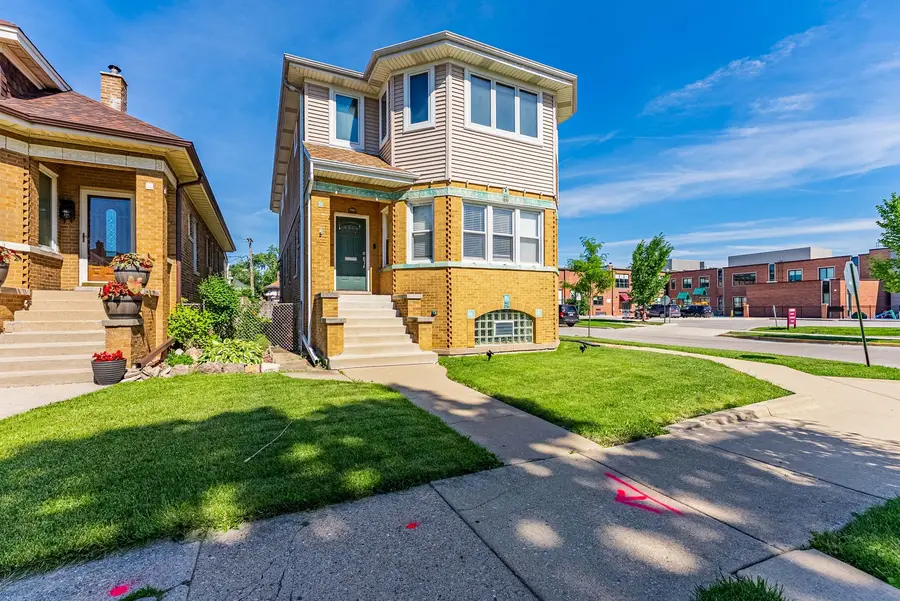 2901 N 76th Court, Elmwood Park, IL 60707 - #2