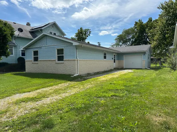 108 S Richman Street, Villa Grove, IL 61956