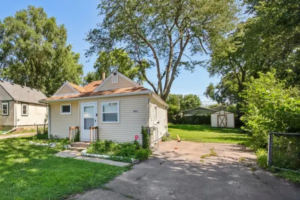 1423 Melrose Avenue, Round Lake Beach, IL 60073