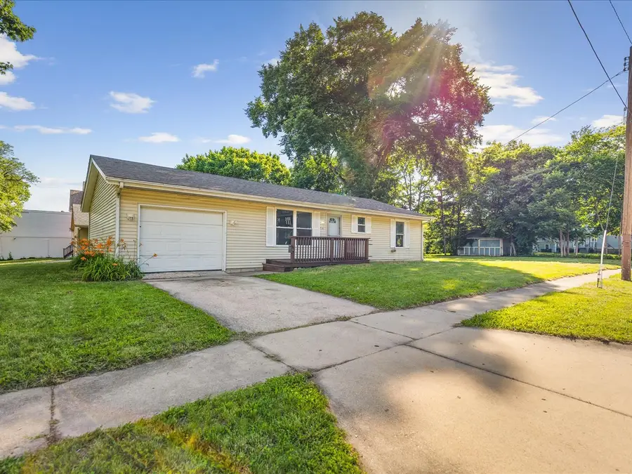 712 Cherry Street, Rockford, IL 61101 - #2
