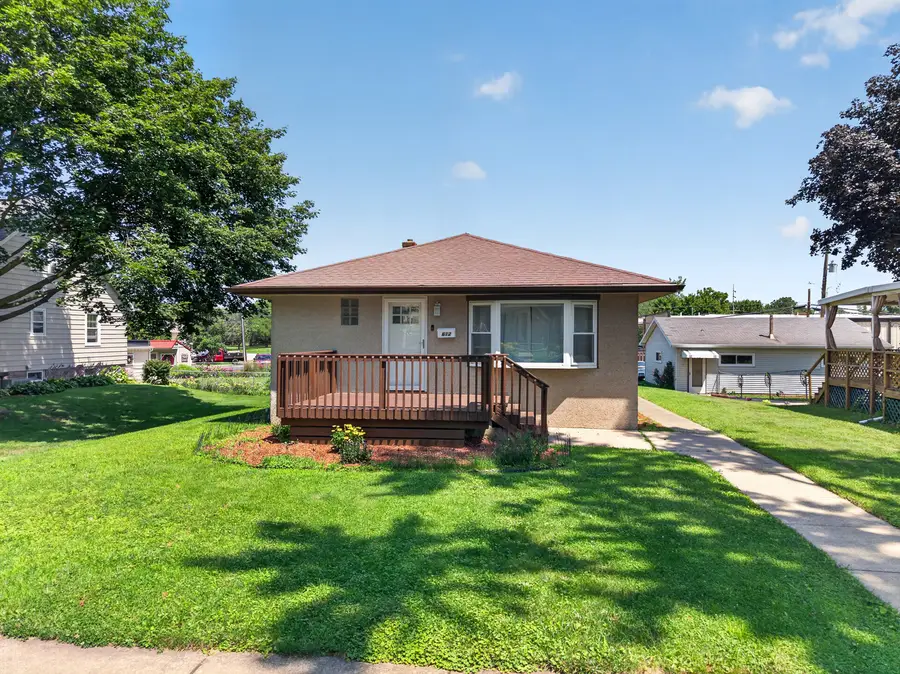 612 W Cleveland Street, Spring Valley, IL 61362 - #2