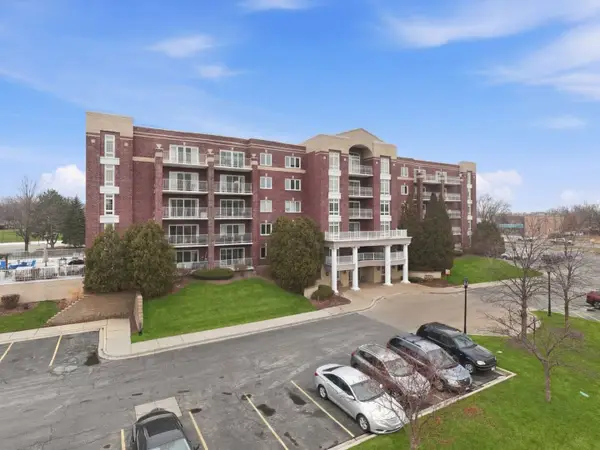 7081 W Touhy Avenue #407, Niles, IL 60714