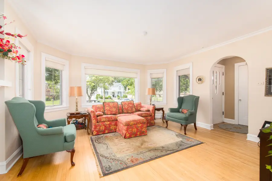 1605 S Fairview Avenue, Park Ridge, IL 60068 - #3
