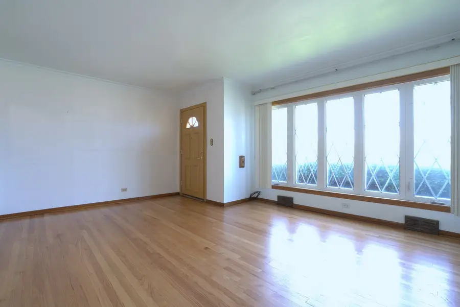 6501 S Kenneth Avenue, Chicago, IL 60629 - #2