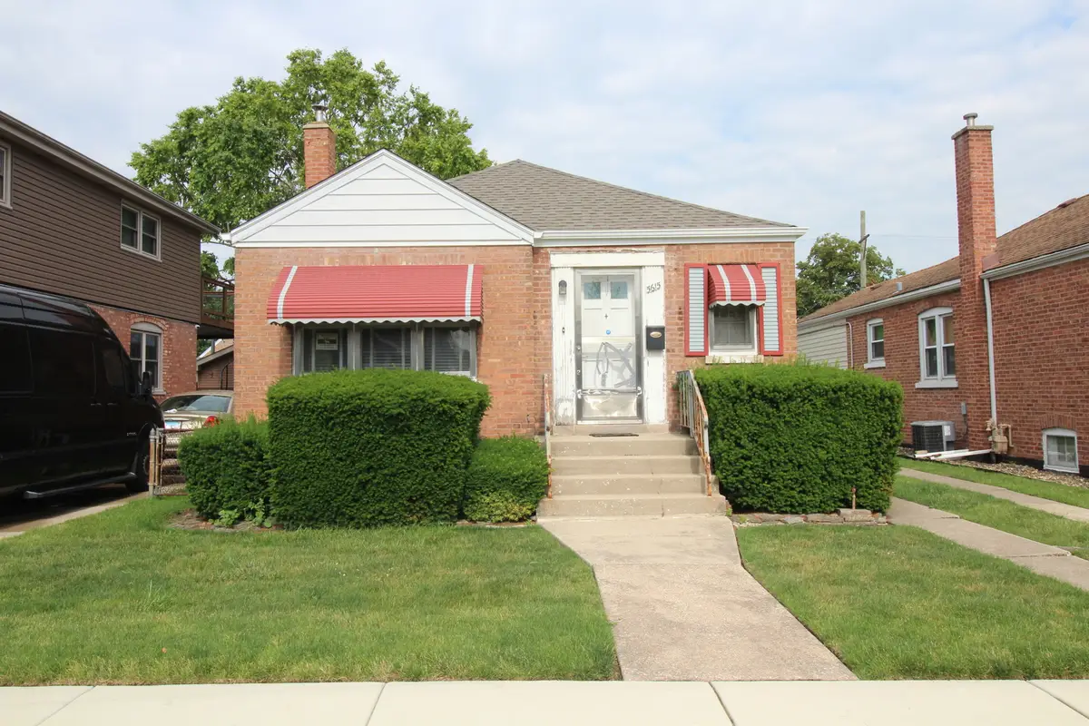 5615 S Nordica Avenue, Chicago, IL 60638 - #1