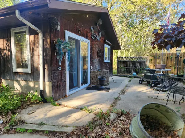 W5244 Oak Tree Lane, Princeton, WI 54968