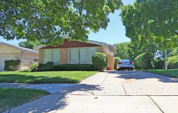 8801 Lowell Terrace, Skokie, IL 60076