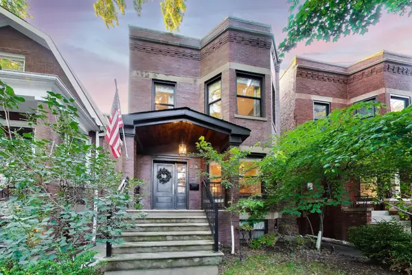 2136 W Waveland Avenue, Chicago, IL 60618