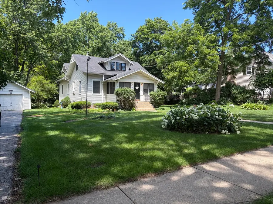 240 Hill Avenue, Glen Ellyn, IL 60137 - #2