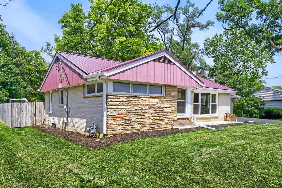 621 W Slocum Lake Road, Wauconda, IL 60084 - #1