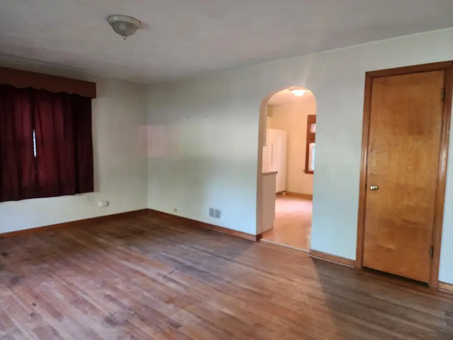 314 S Orchard Avenue, Waukegan, IL 60085 - #3