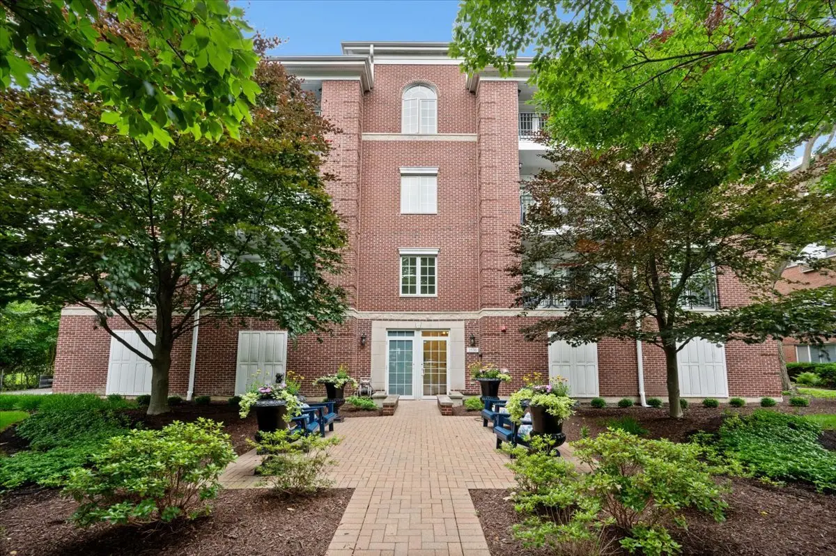 2536 Mcdaniel Avenue #402, Evanston, IL 60201 - #1