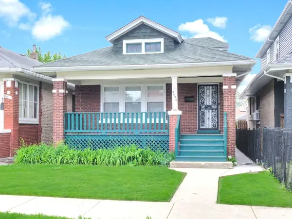 9420 S Saint Lawrence Avenue, Chicago, IL 60619