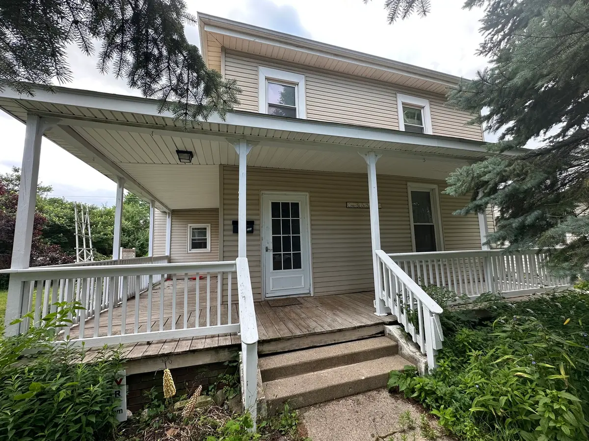 254 S Locust Street, Arcola, IL 61910 - #1