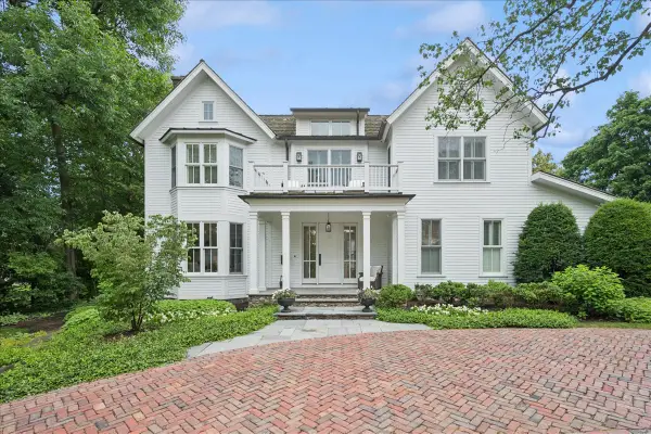 785 Mount Pleasant Street, Winnetka, IL 60093