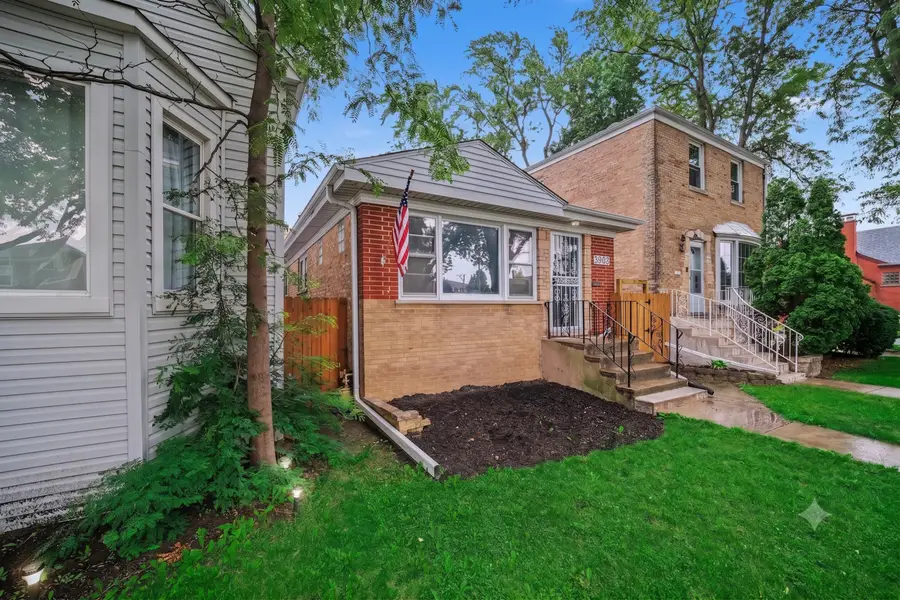 3903 N Neva Avenue, Chicago, IL 60634 - #2