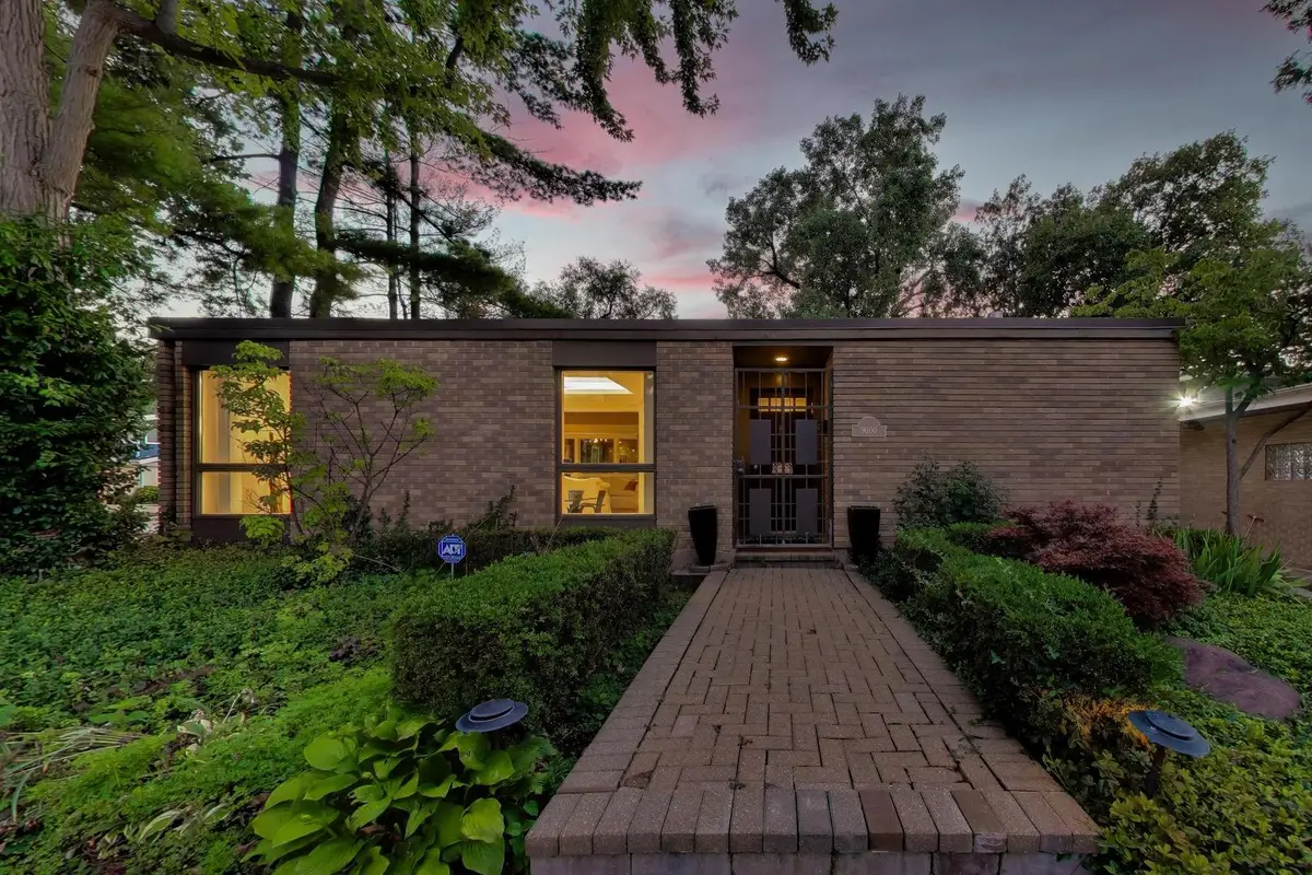 9000 Tripp Avenue, Skokie, IL 60076 - #1