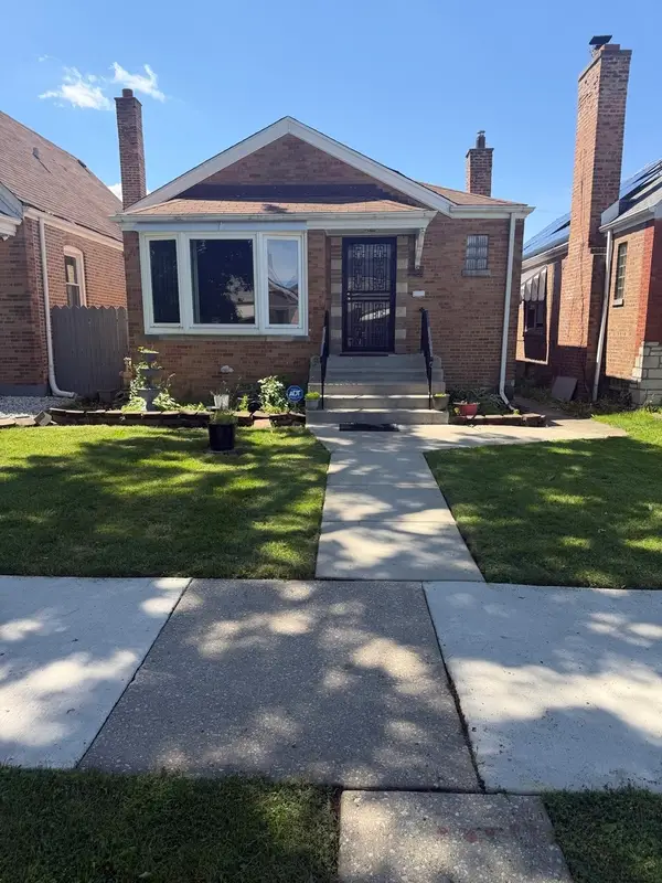3529 W 72nd Place, Chicago, IL 60629
