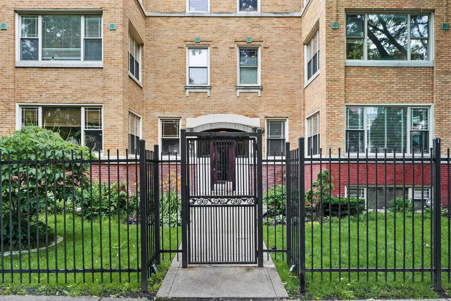 4447 N Magnolia Avenue #2, Chicago, IL 60640 - #2
