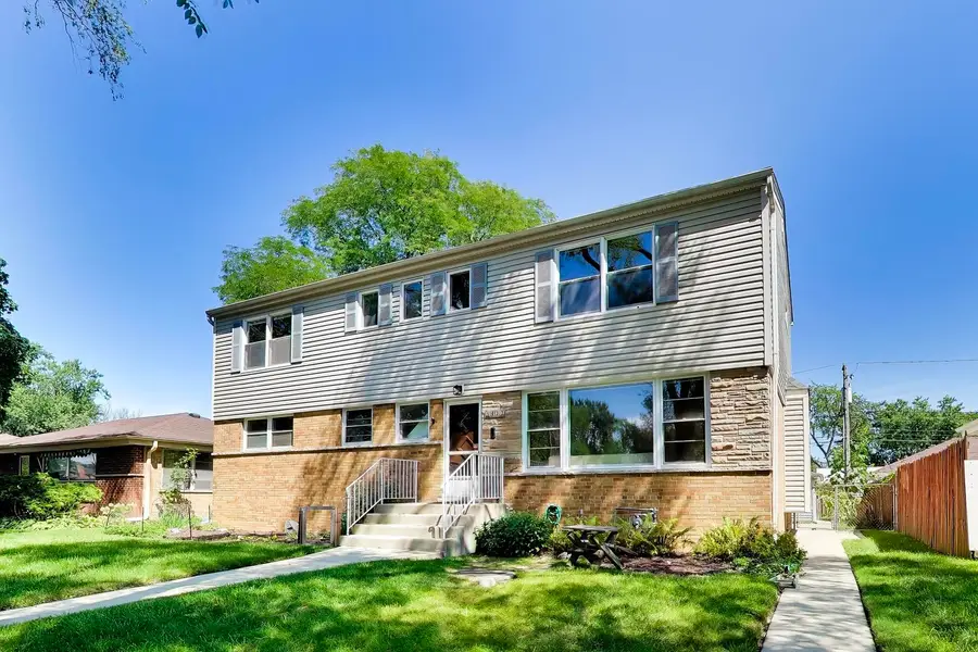 9433 Kildare Avenue, Skokie, IL 60076 - #2