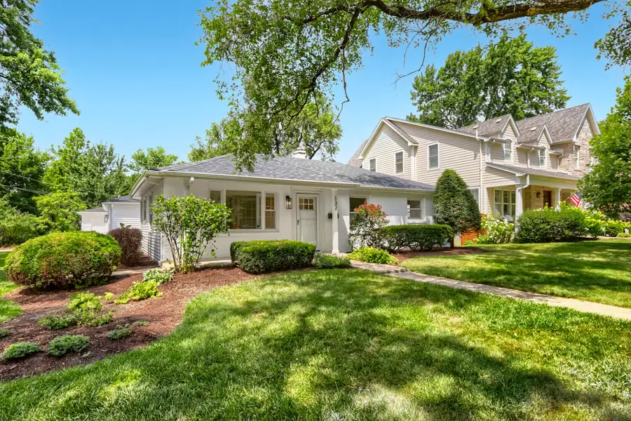 132 Mohawk Drive, Clarendon Hills, IL 60514 - #2