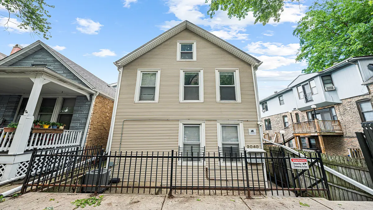 2040 W Charleston Street, Chicago, IL 60647 - #1