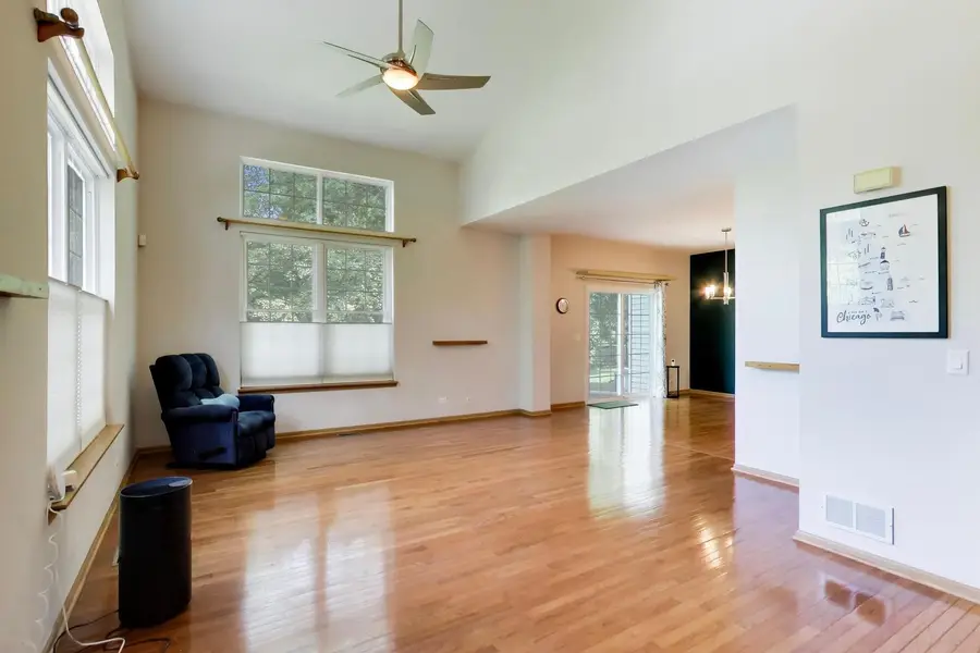 557 Shakespeare Drive, Grayslake, IL 60030 - #3