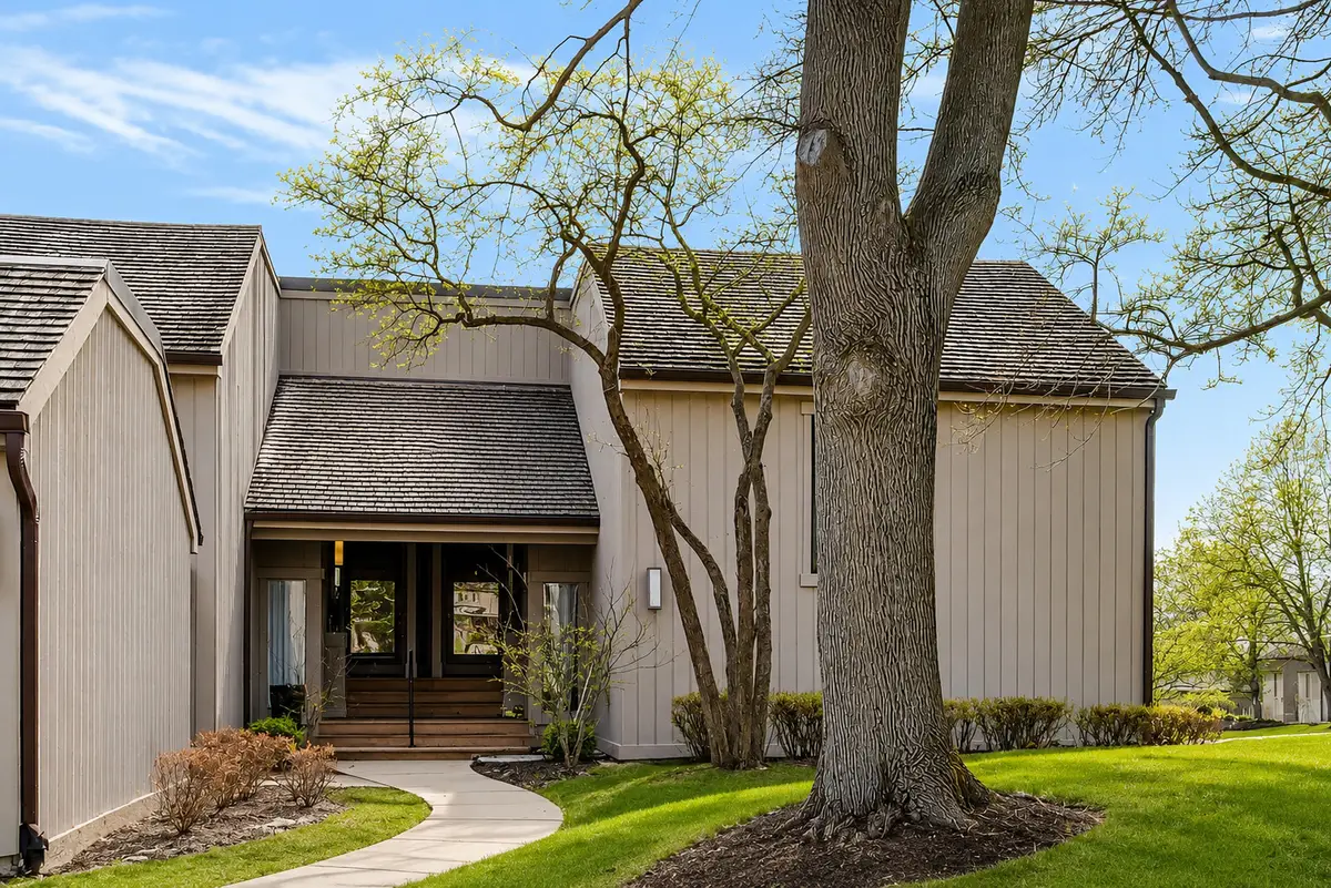 83 Thornhill Lane #B, Lake Barrington, IL 60010 - #1
