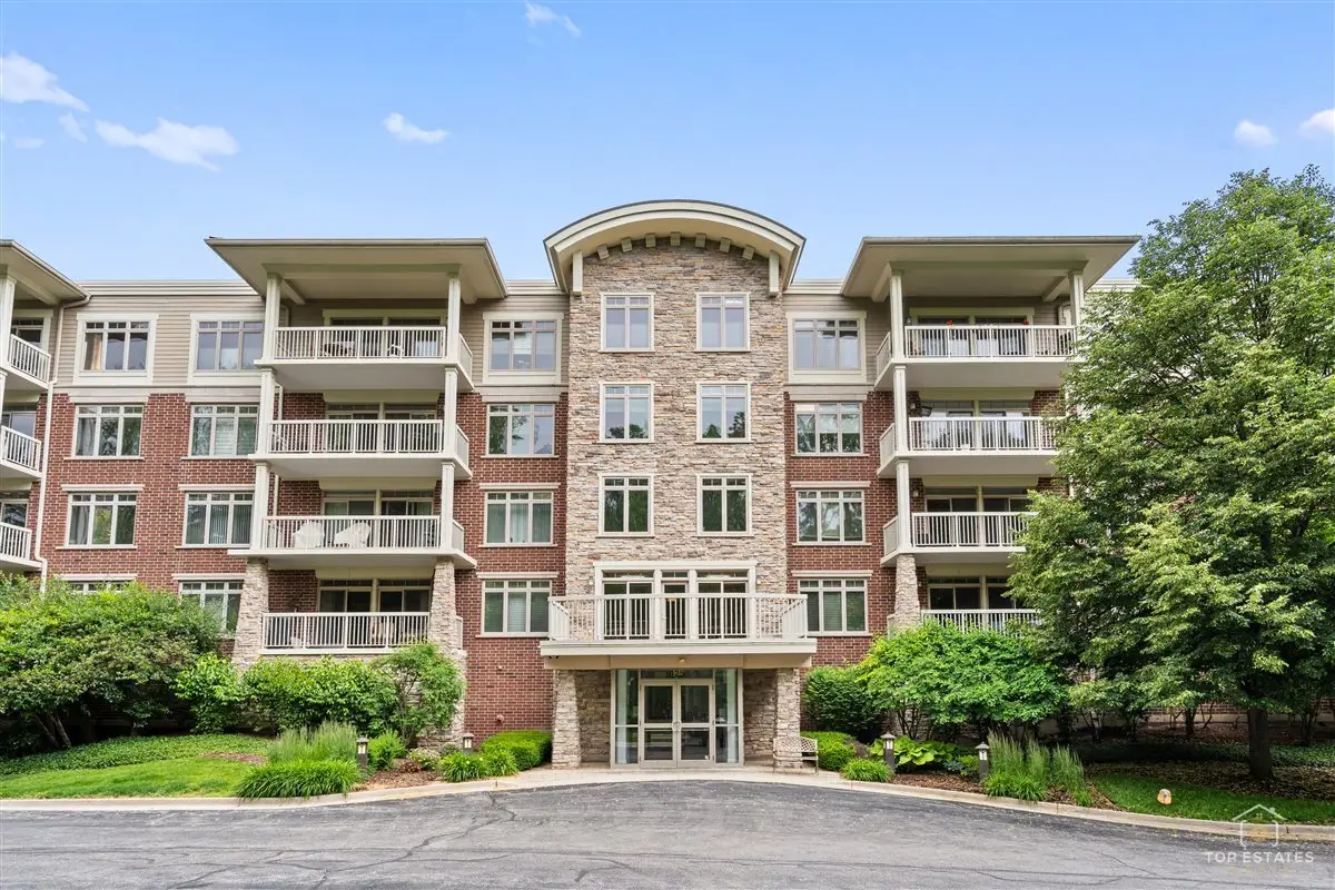 425 Benjamin Drive #205, Vernon Hills, IL 60061 - #1