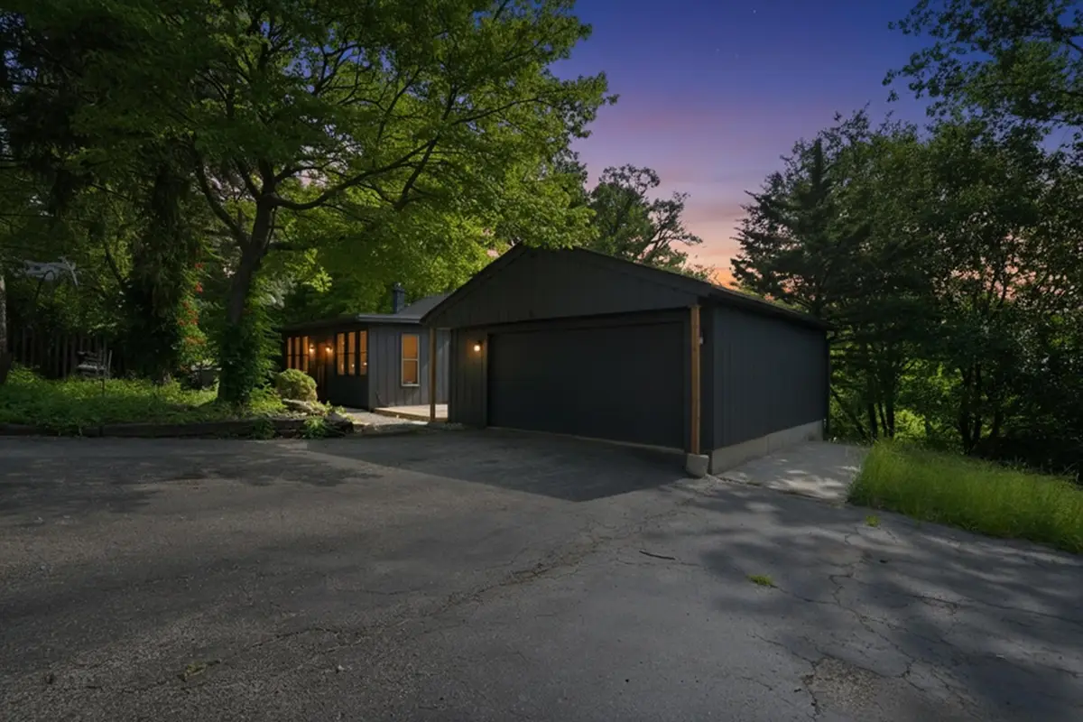 306 N Cresthill Avenue, McHenry, IL 60051 - #1