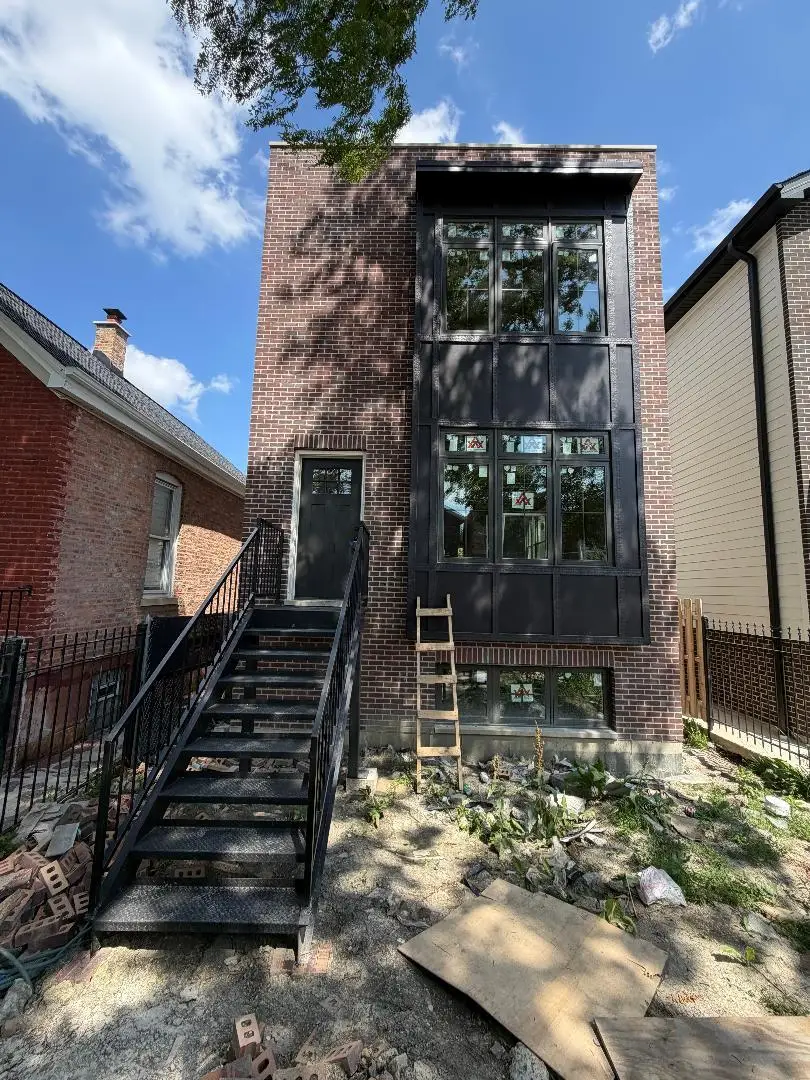643 N Trumbull Avenue, Chicago, IL 60624 - #1