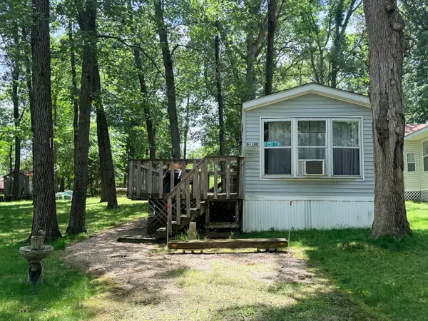 6-180 Woodhaven Lakes, Sublette, IL 61367
