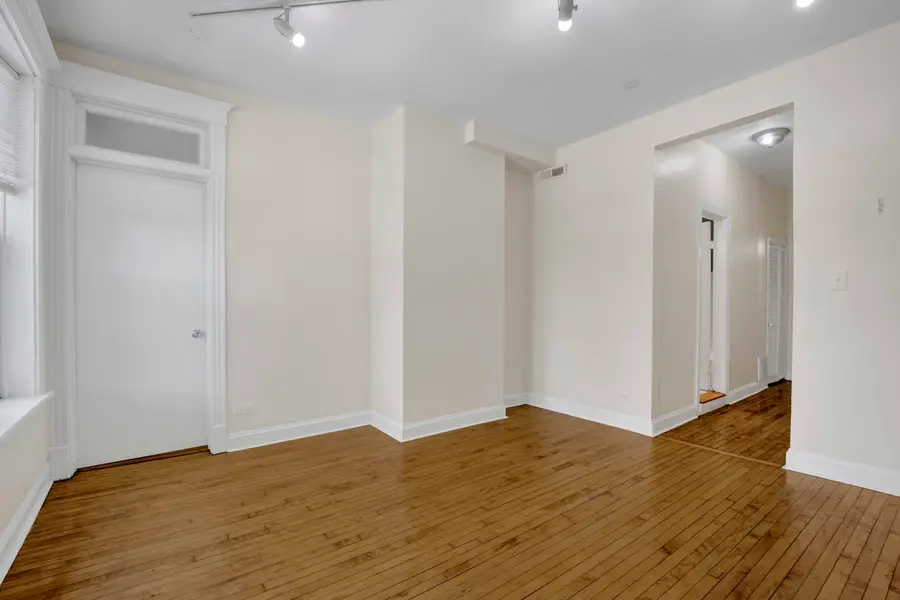 616 S Loomis Street #2, Chicago, IL 60607 - #3
