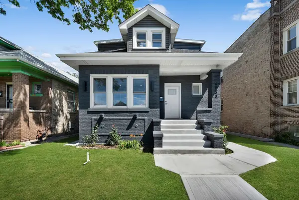 4830 W Crystal Street, Chicago, IL 60651