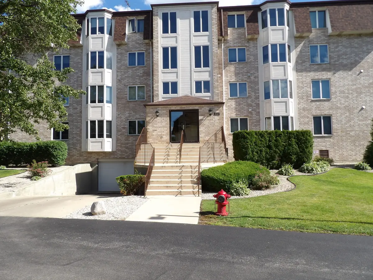 3640 186th Street #402, Lansing, IL 60438 - #1