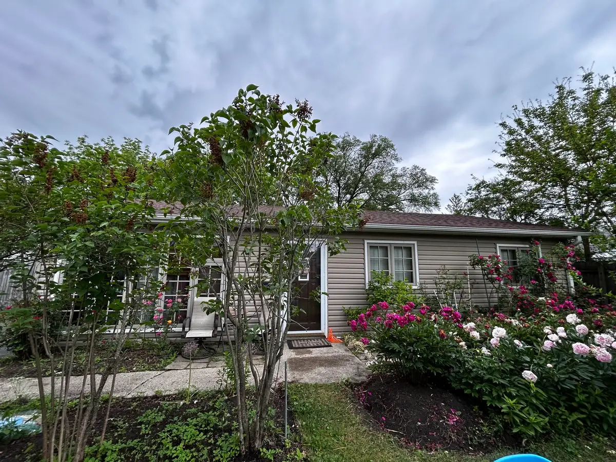 324 N Emerald Avenue, Mundelein, IL 60060 - #1