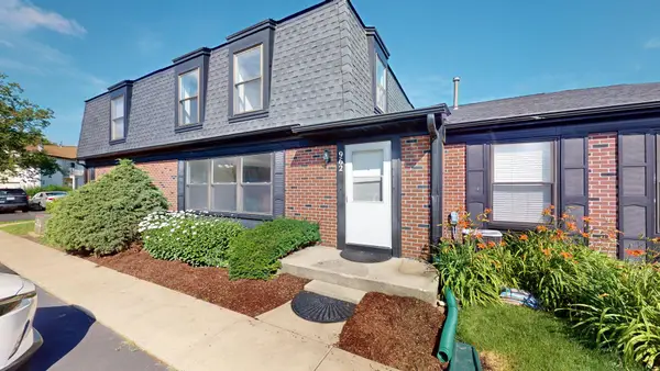 962 Inverrary Lane, Deerfield, IL 60015