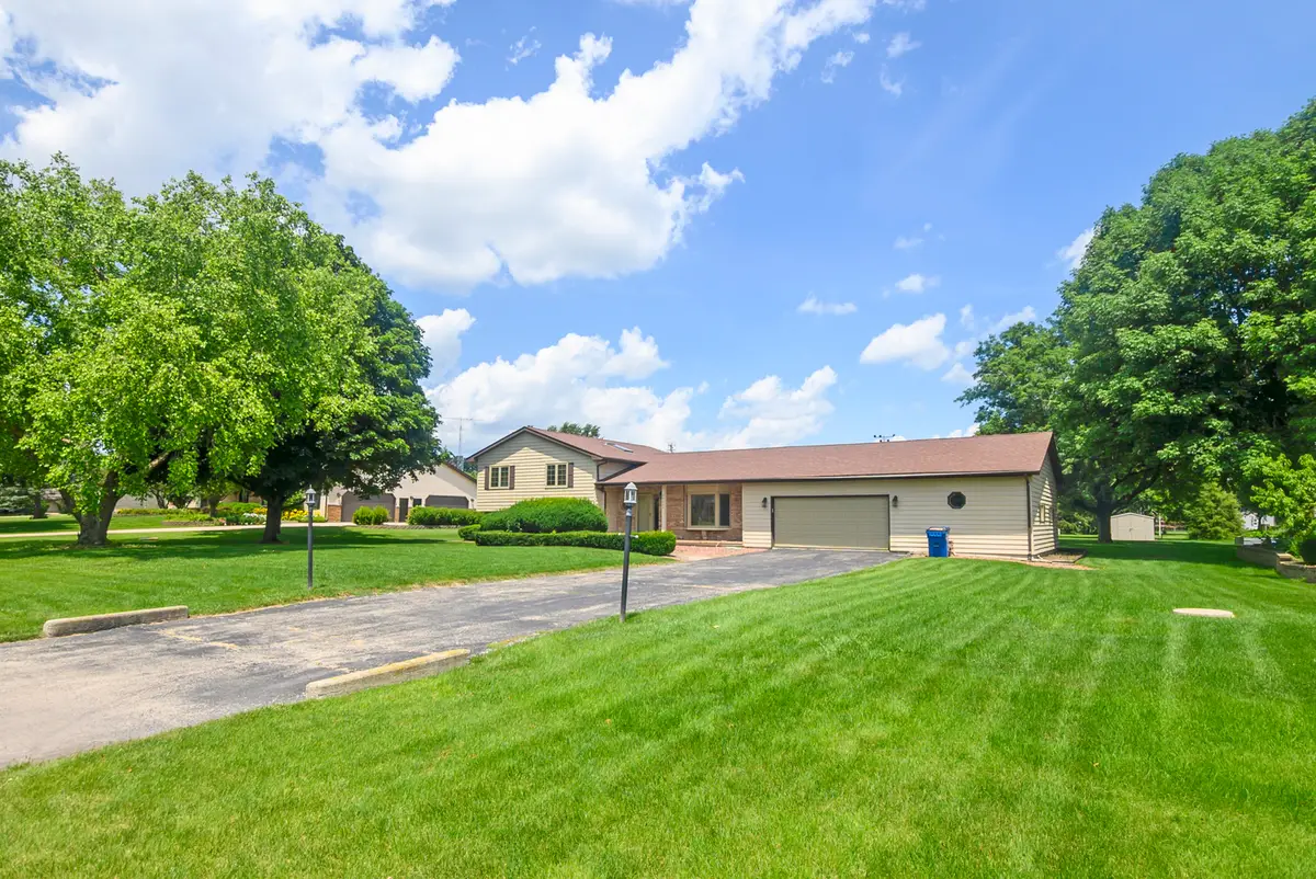 Address Withheld By Seller, Shorewood, IL 60404 - #1