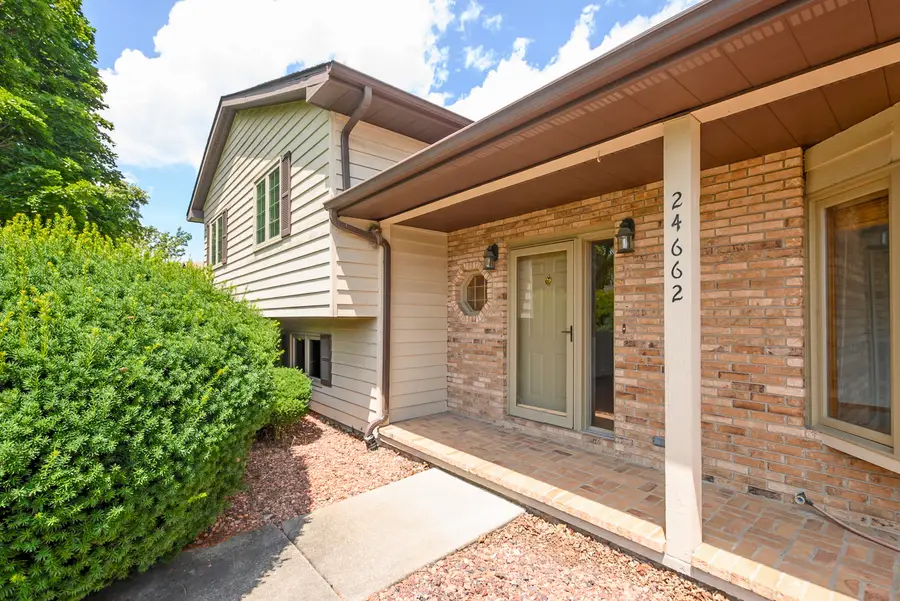 Address Withheld By Seller, Shorewood, IL 60404 - #3