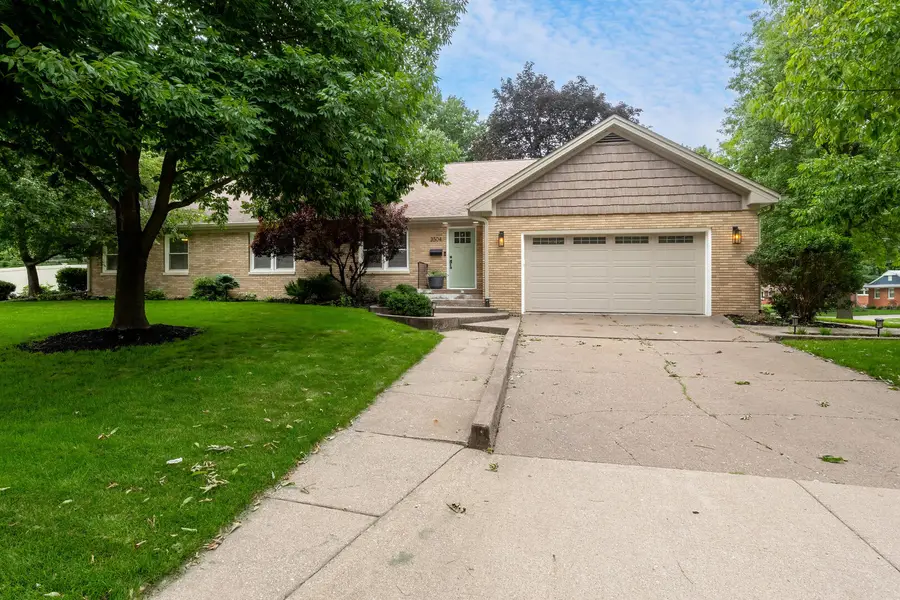 3504 26th Avenue, Moline, IL 51265 - #2