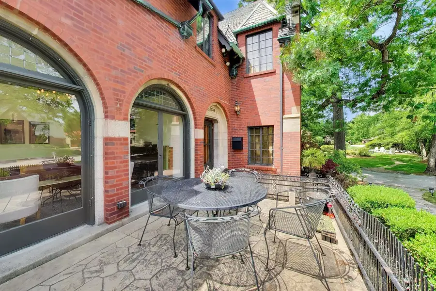 8844 S Pleasant Avenue, Chicago, IL 60643 - #2