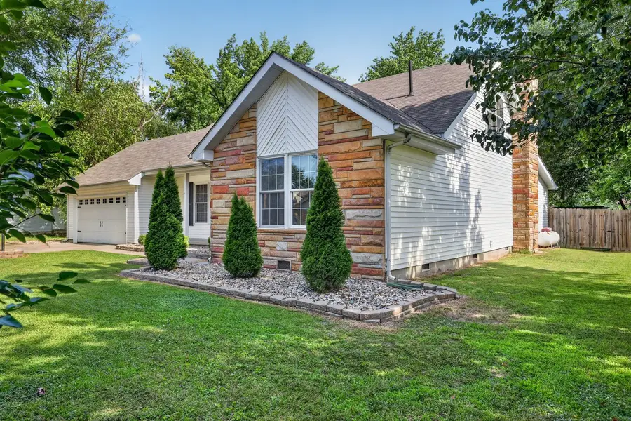 1004 E Illinois Street, Marion, IL 62959 - #2