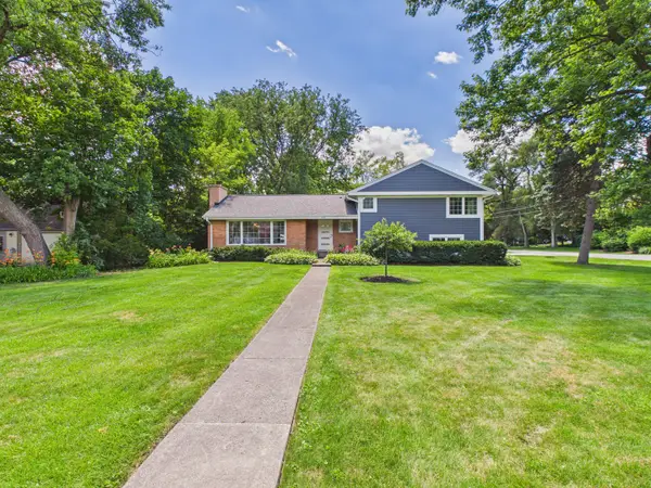 201 E Olive Avenue, Prospect Heights, IL 60070