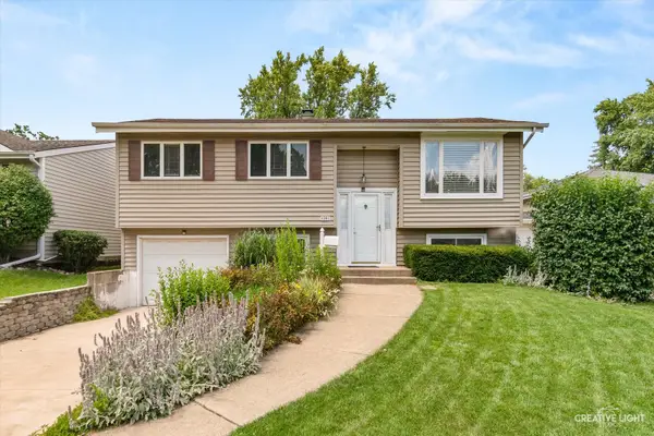 1301 Coolidge Avenue, Wheaton, IL 60189