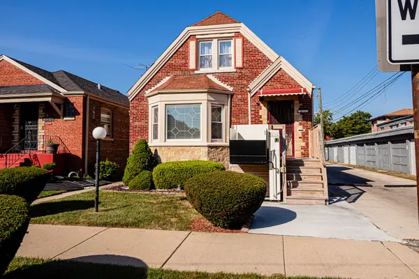 10714 S Eberhart Avenue, Chicago, IL 60628