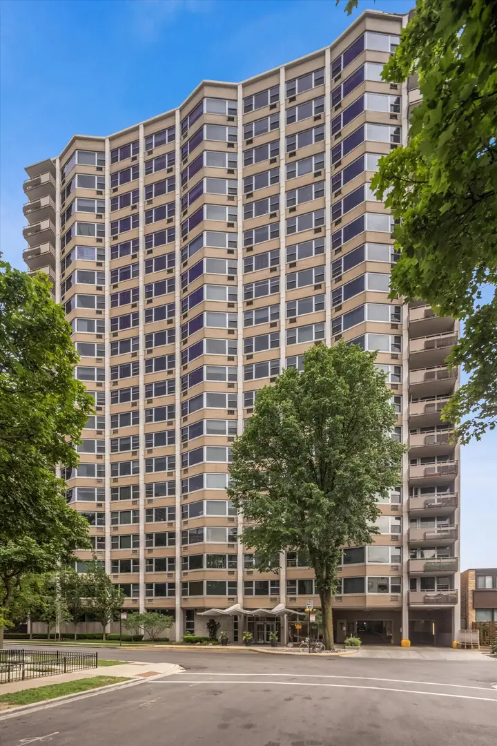 555 W Cornelia Avenue #1311, Chicago, IL 60657 - #1
